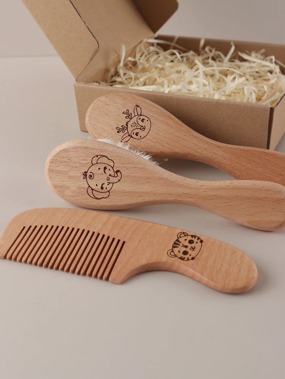 3pcs Set Engraving Elephant Tiger Baby Comb Brush Set Newborn Gift Set Natural Wool Beech Wooden Comb Baby Hair Brush
